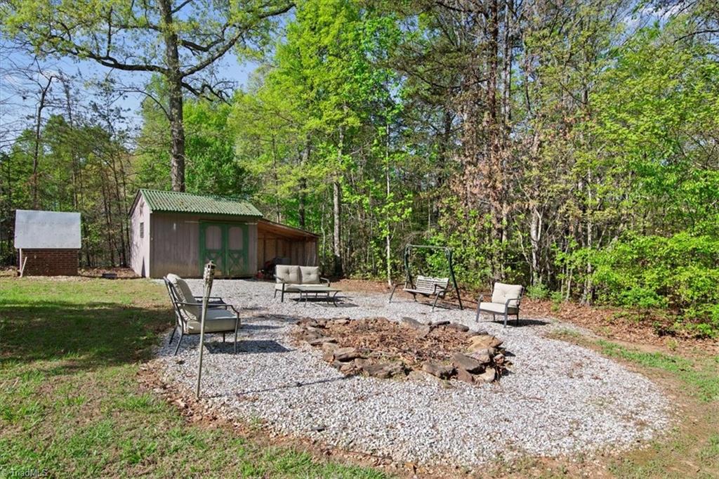 1063 Frans Road