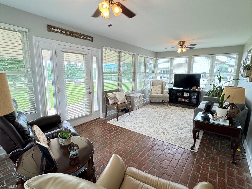 387 W Tate Drive