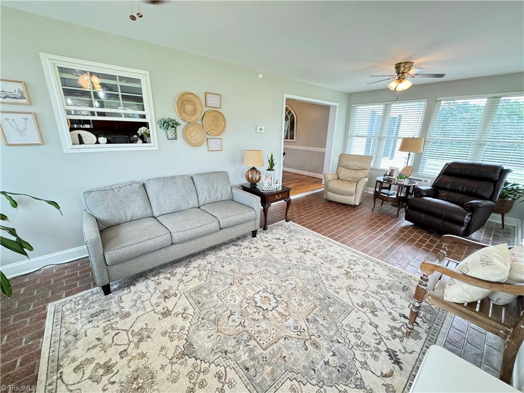 387 W Tate Drive
