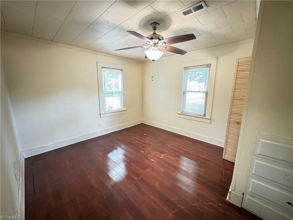 112 Pinnix Street