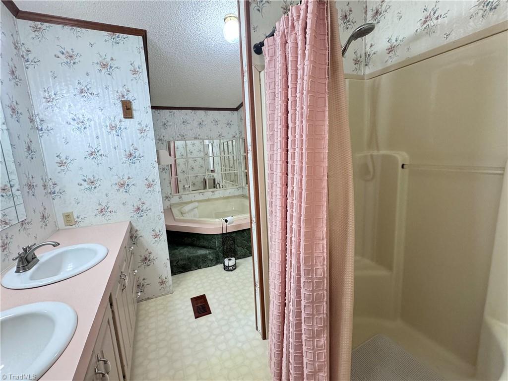 2611 Tritt Lane