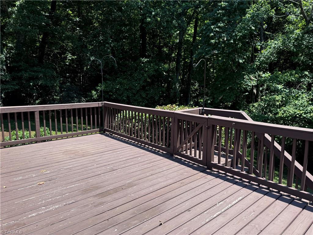 160 Valleybrook Drive