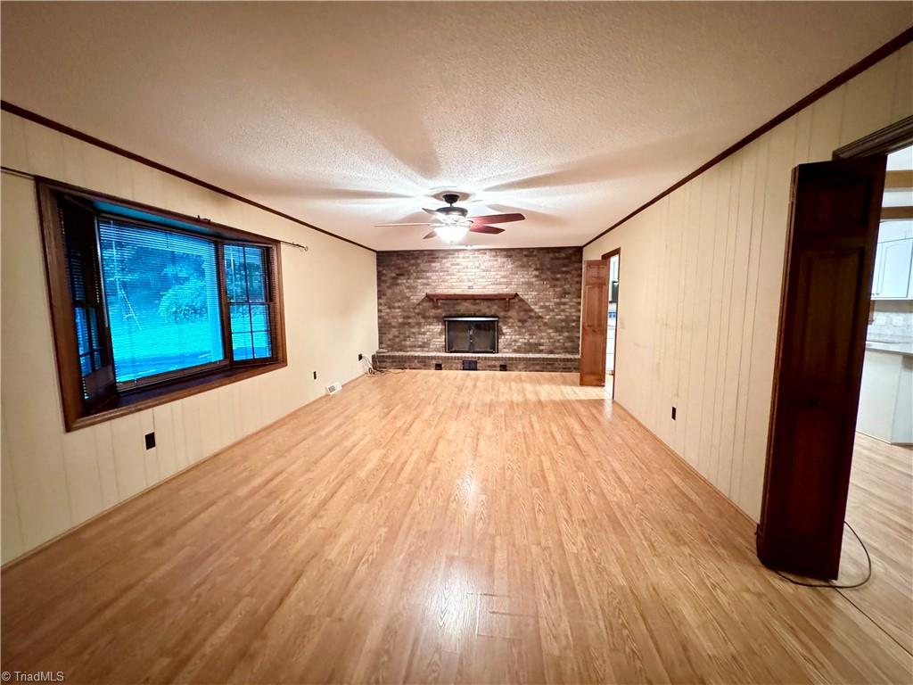 160 Valleybrook Drive