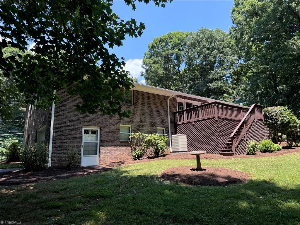 160 Valleybrook Drive