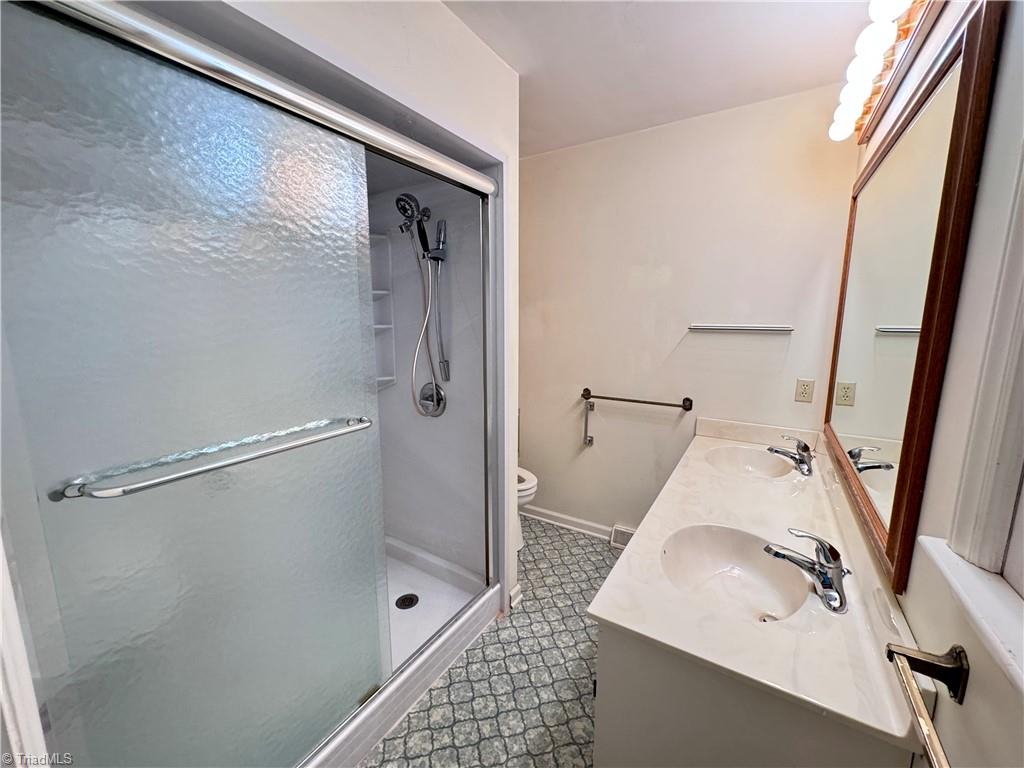 160 Valleybrook Drive