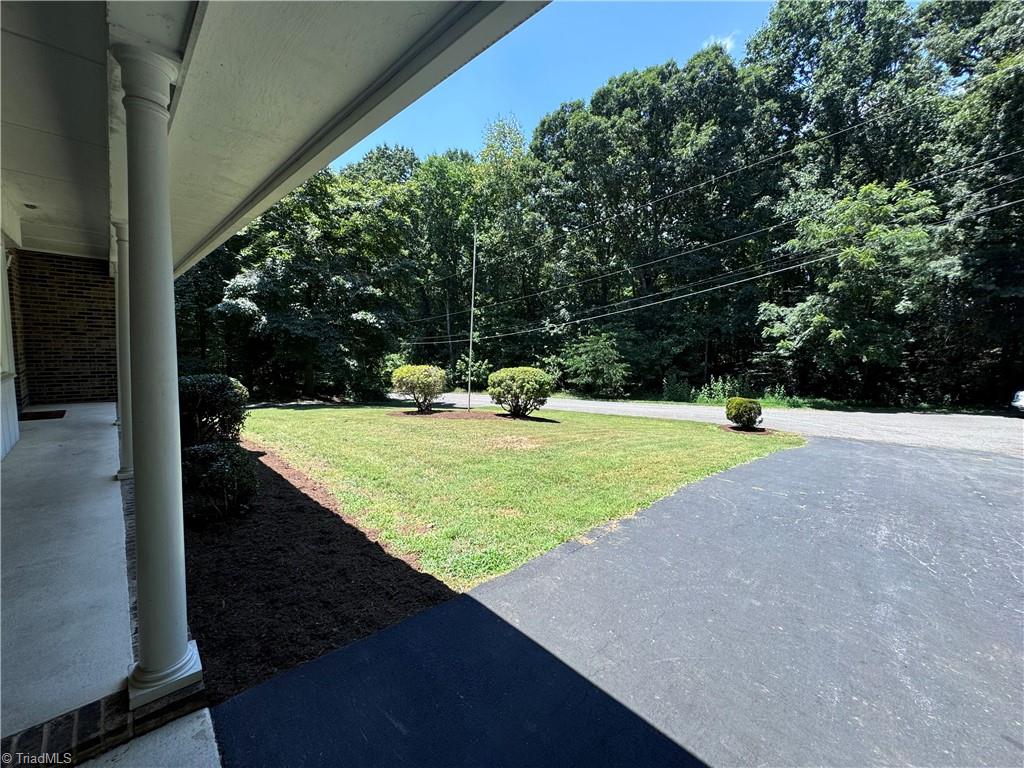 160 Valleybrook Drive