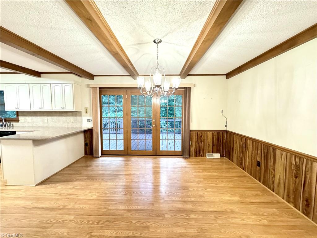 160 Valleybrook Drive