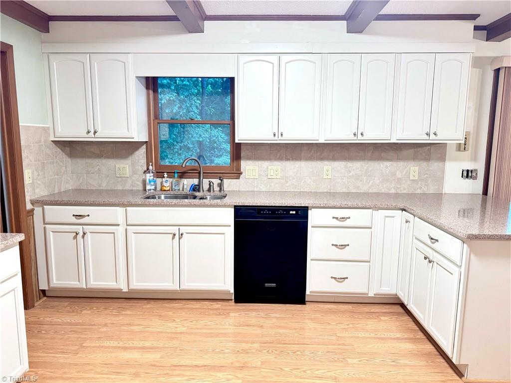 160 Valleybrook Drive