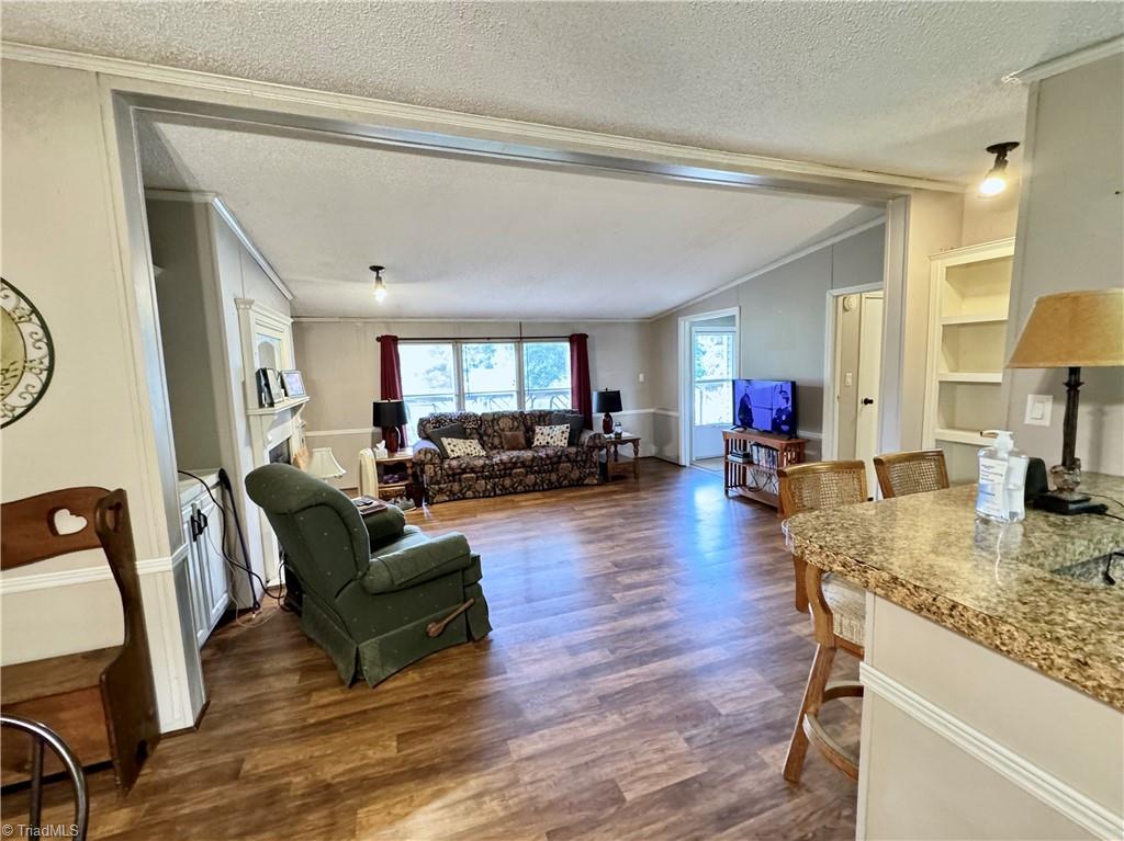 1016 Oak Drive