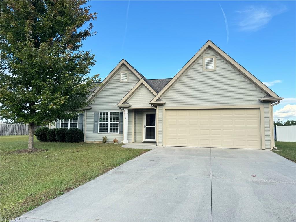 138 Red Cypress Court, Winston-Salem