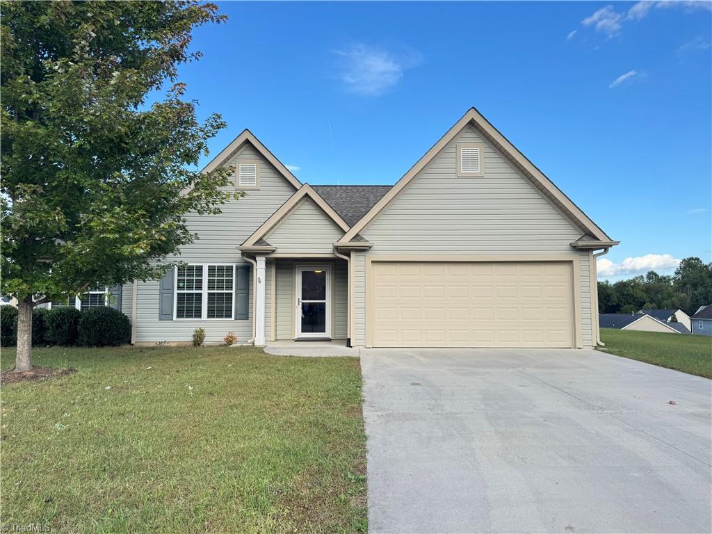 138 Red Cypress Court, Winston-Salem