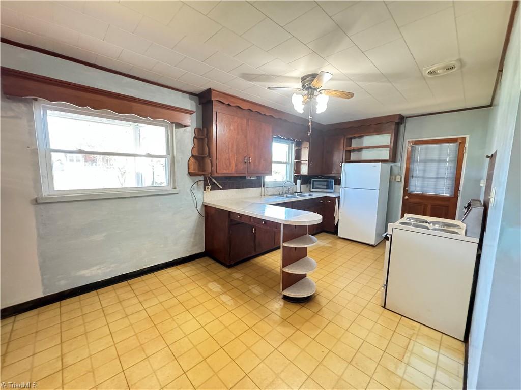 1821 Pleasant Ridge Road