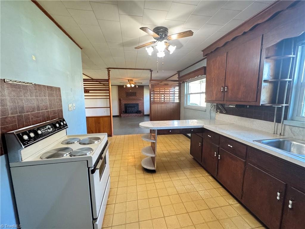 1821 Pleasant Ridge Road