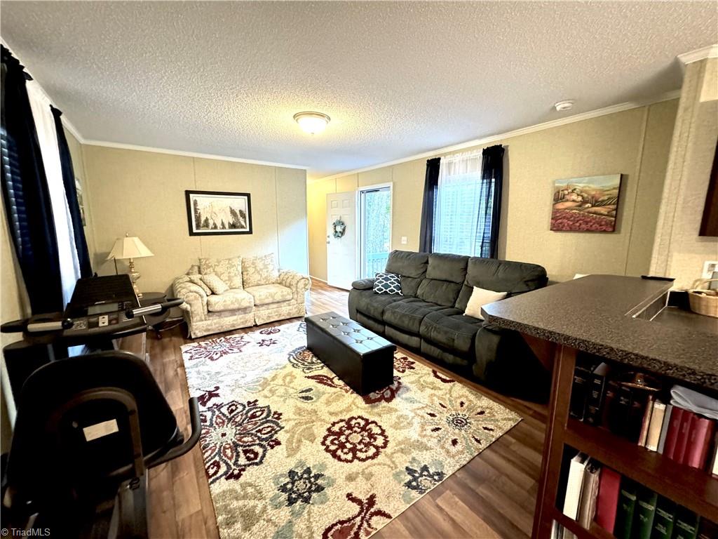 3632 Poplar Lane