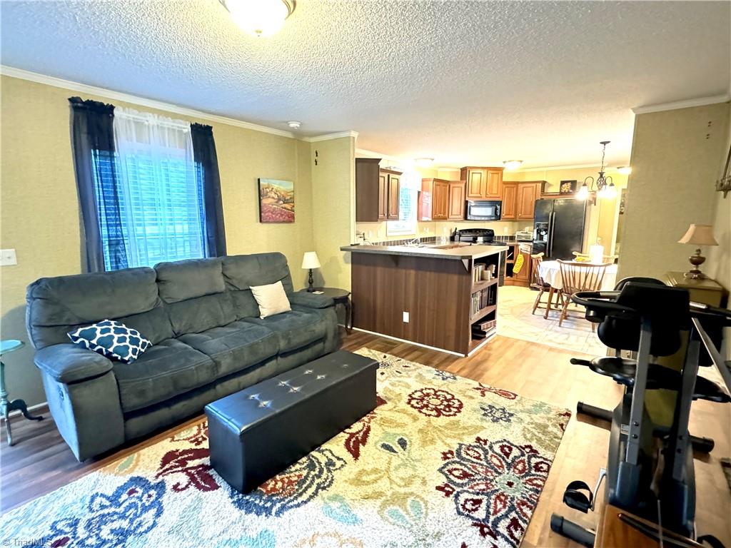 3632 Poplar Lane