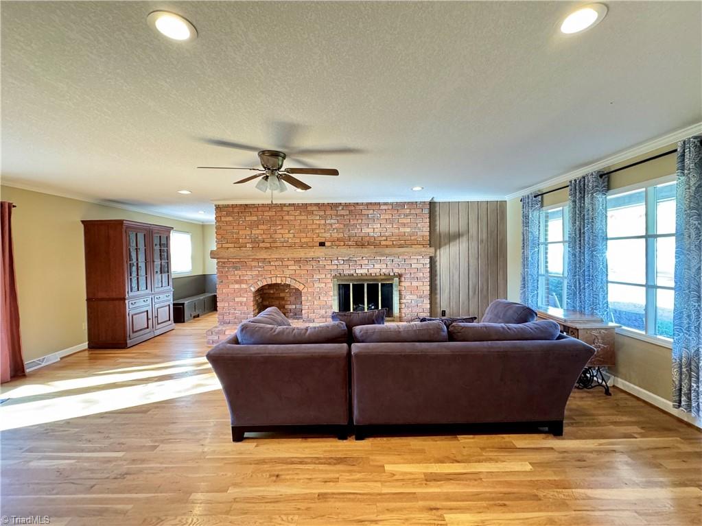 150 River View Lane