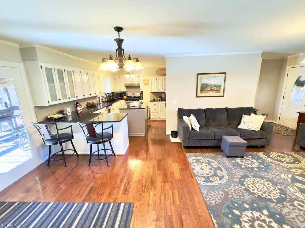 5103 White Plains Road