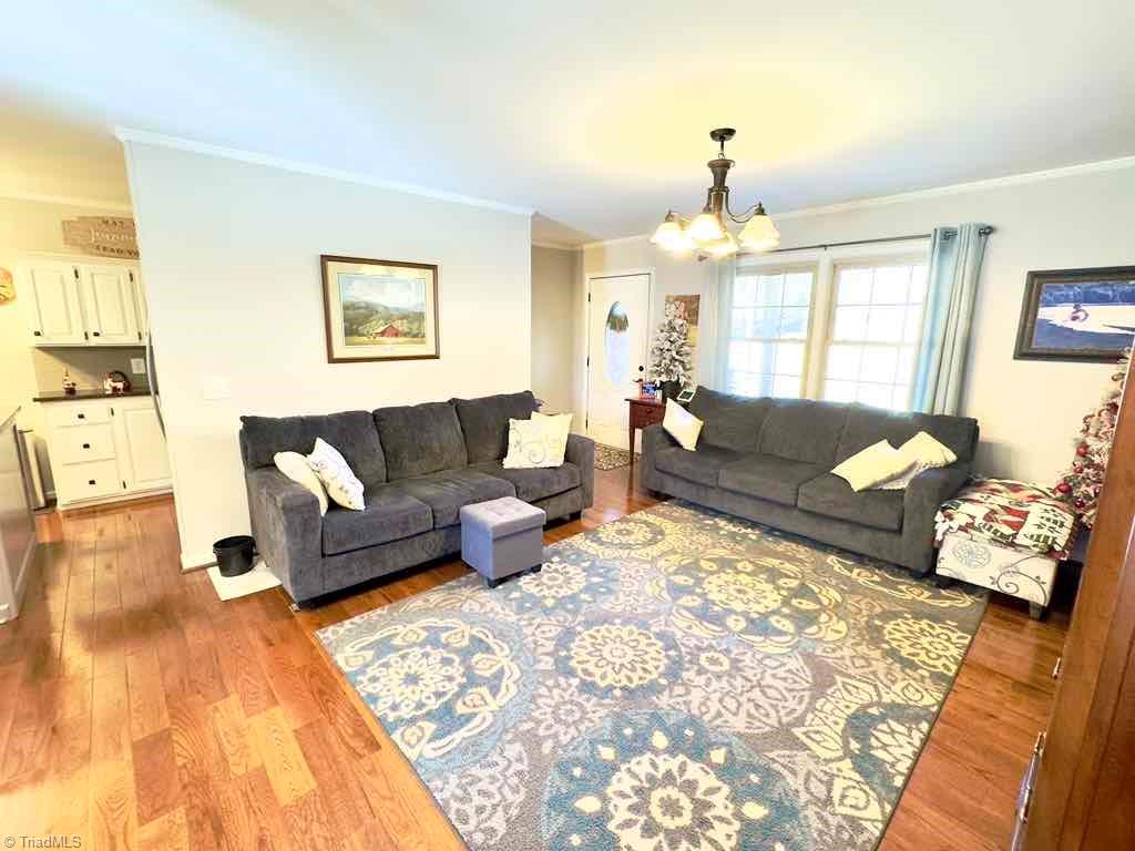 5103 White Plains Road
