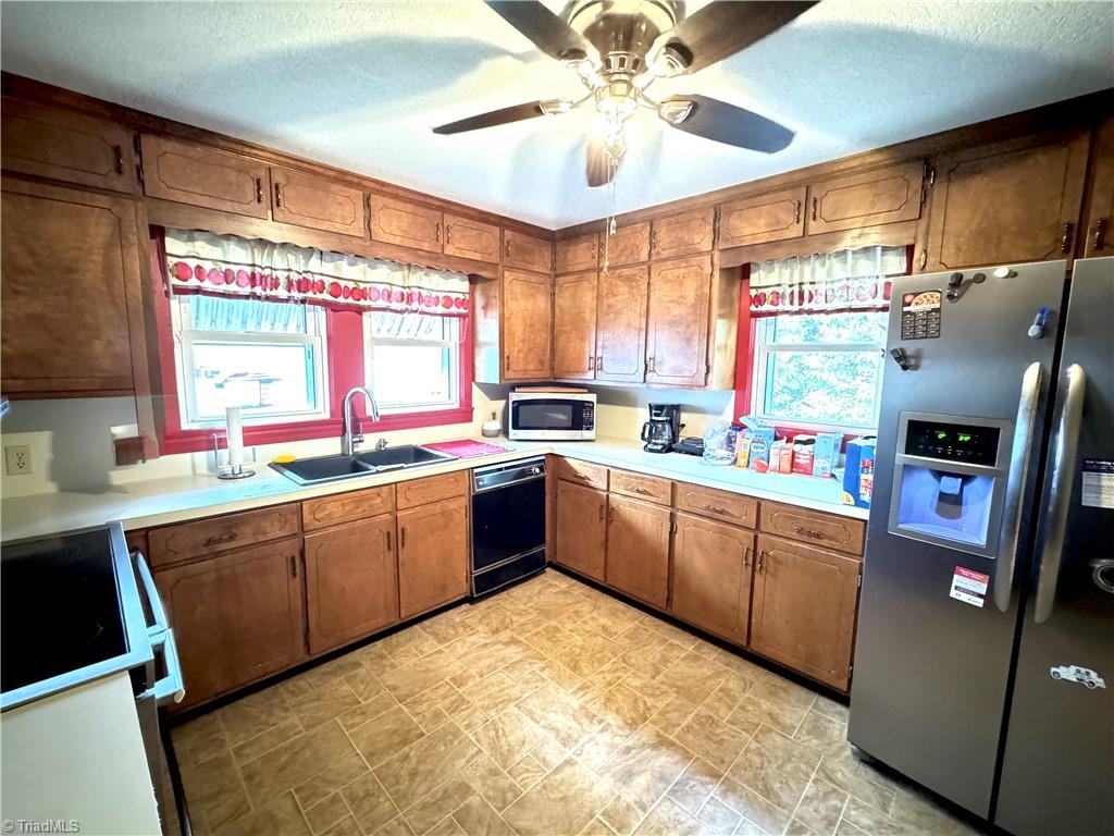 4325 Wilhelm Road