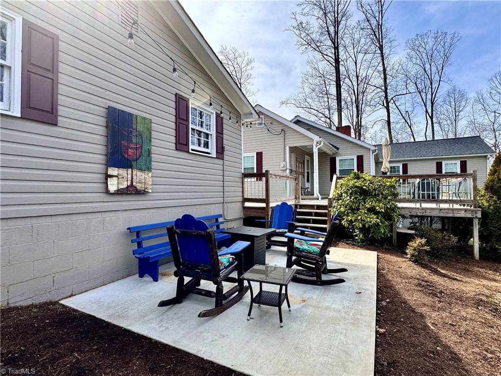 122 Arnold Avenue