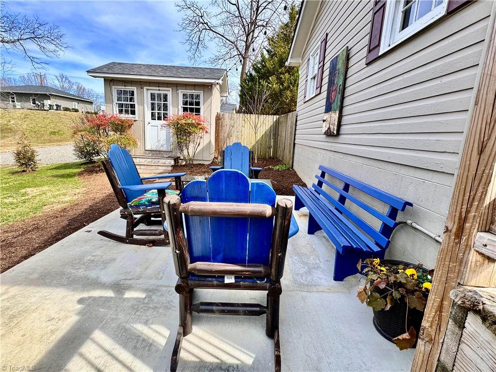 122 Arnold Avenue