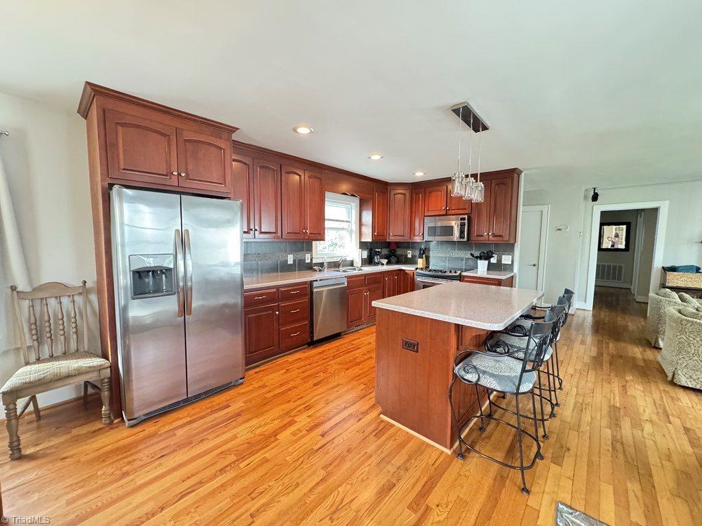 122 Arnold Avenue