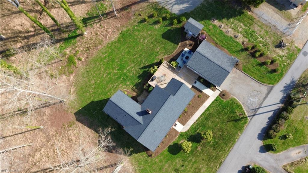 122 Arnold Avenue