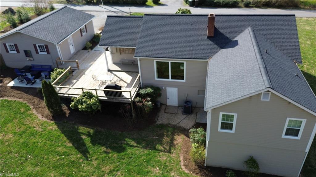 122 Arnold Avenue