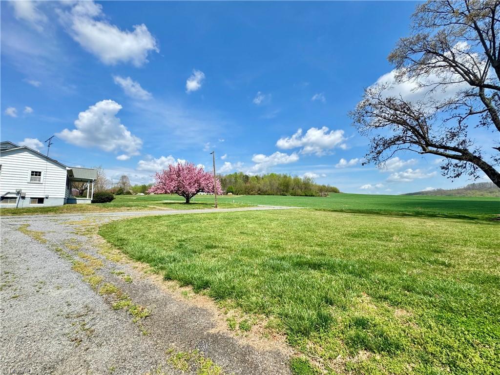 2121/2117 Swan Creek Road