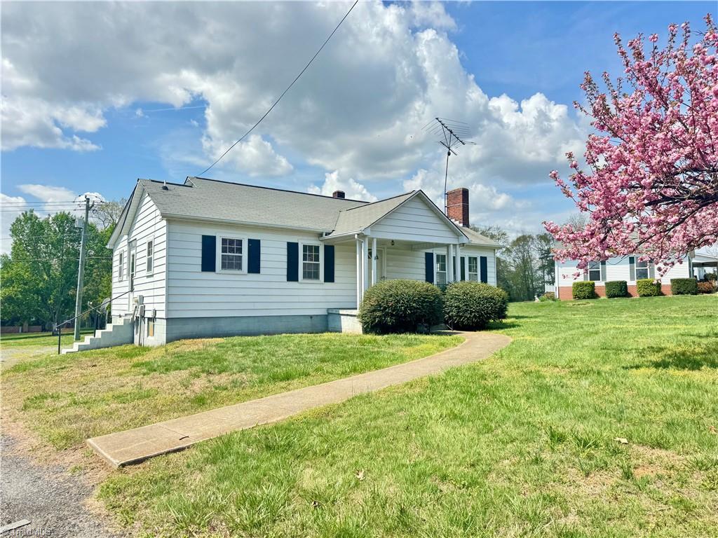 2121/2117 Swan Creek Road