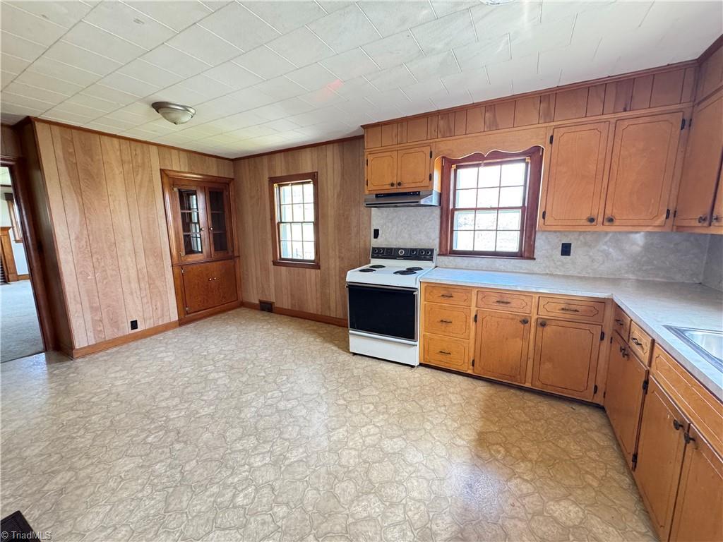 2121/2117 Swan Creek Road