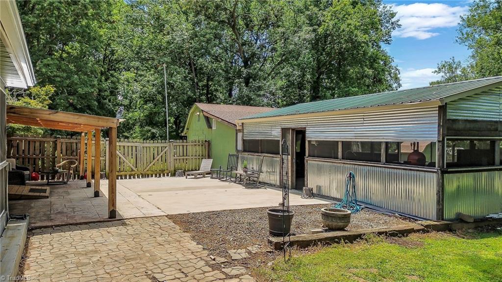 2146 Brushy Mountain Road
