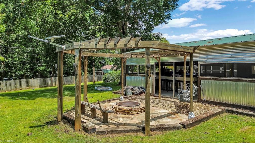 2146 Brushy Mountain Road