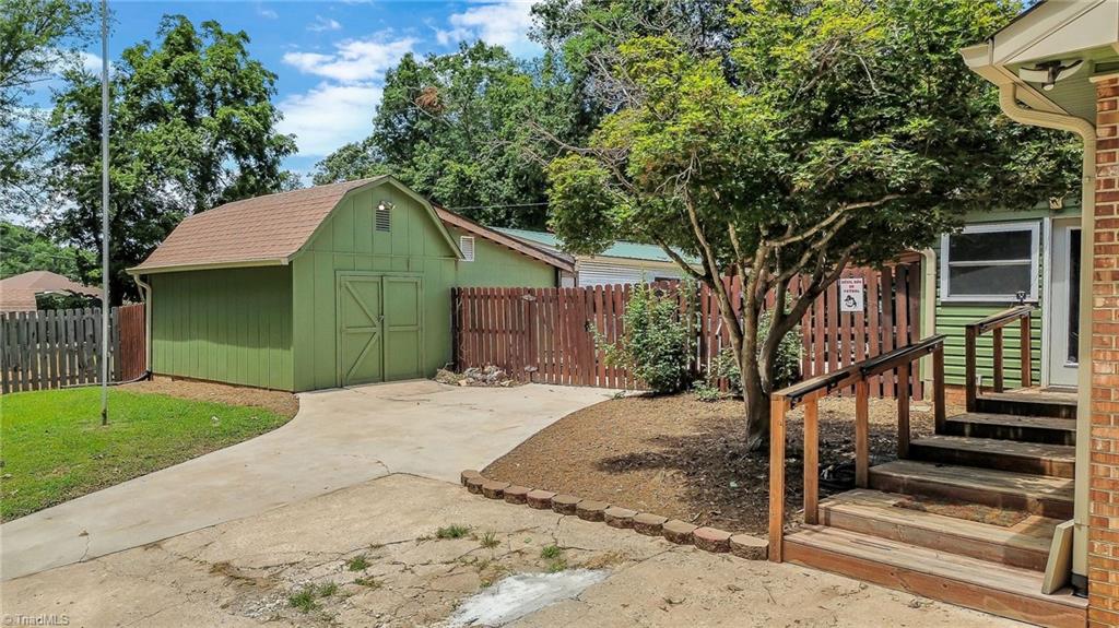 2146 Brushy Mountain Road