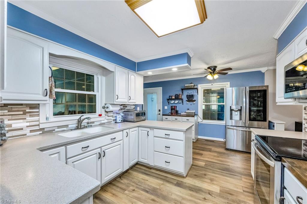 2146 Brushy Mountain Road