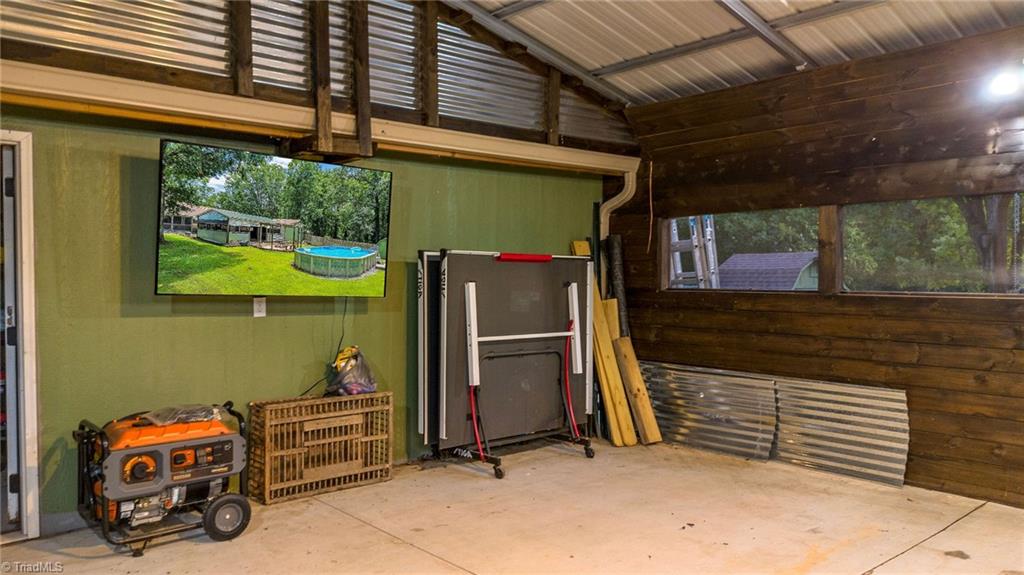 2146 Brushy Mountain Road