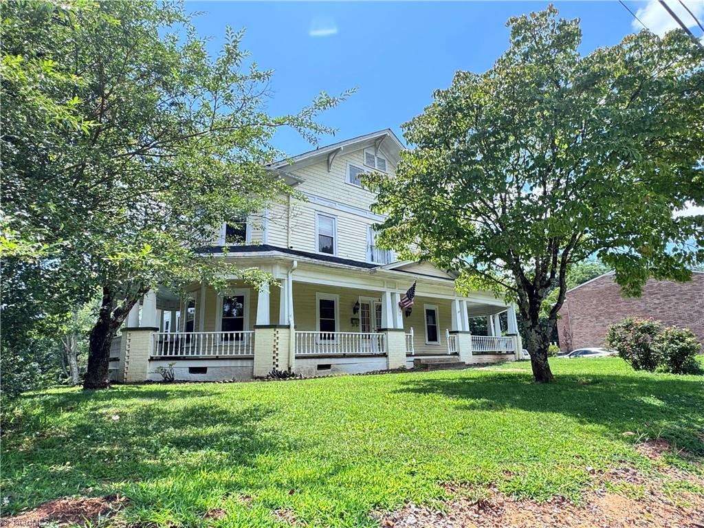 639 Elk Spur Street