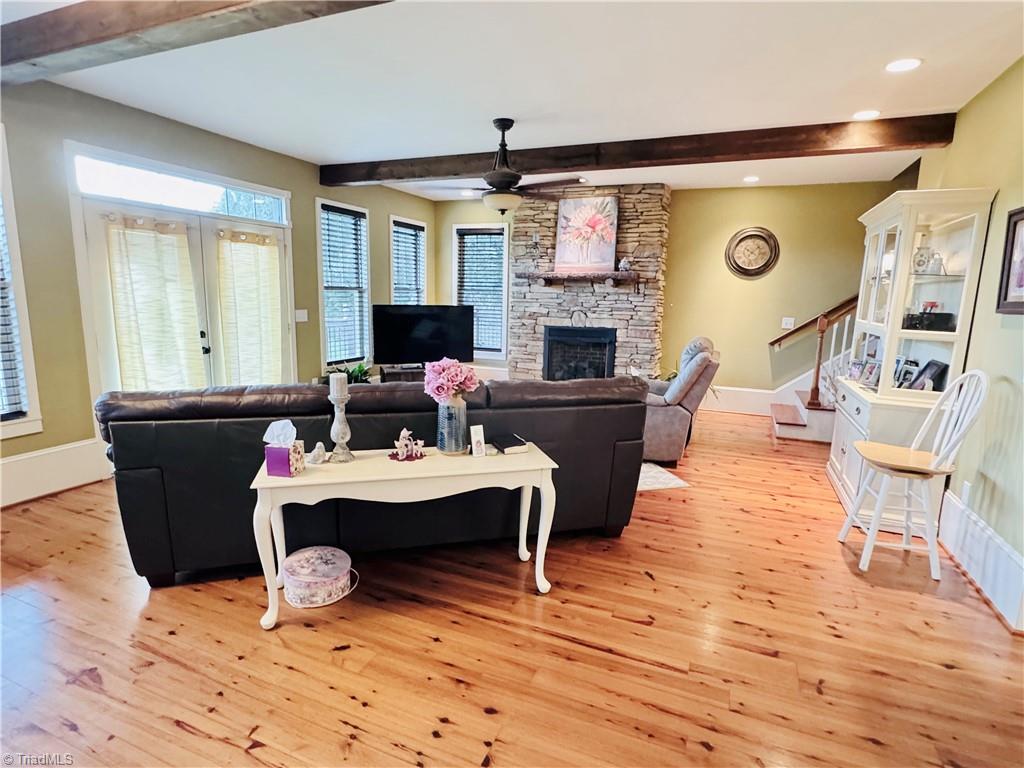 7422 Wilkes Yadkin Road
