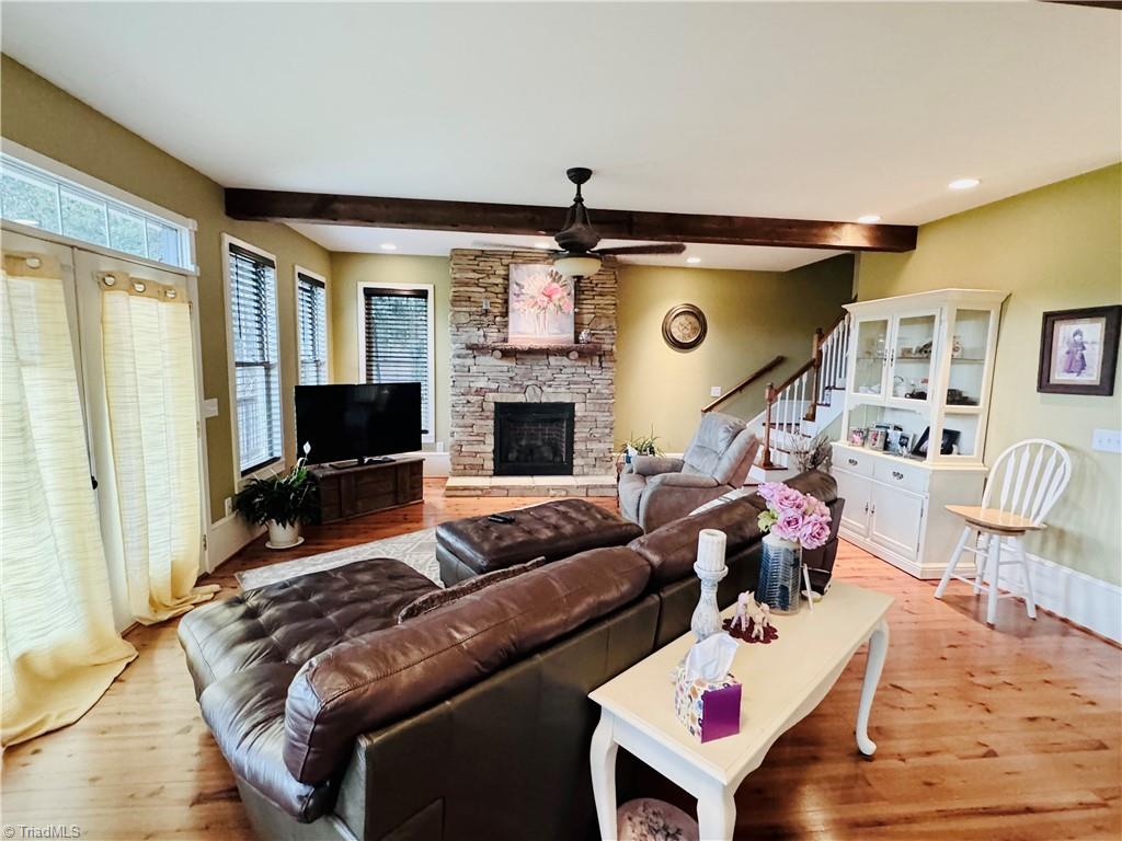7422 Wilkes Yadkin Road