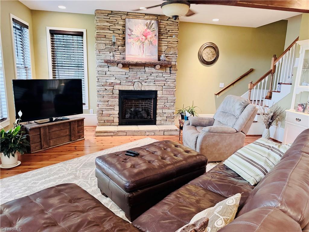 7422 Wilkes Yadkin Road