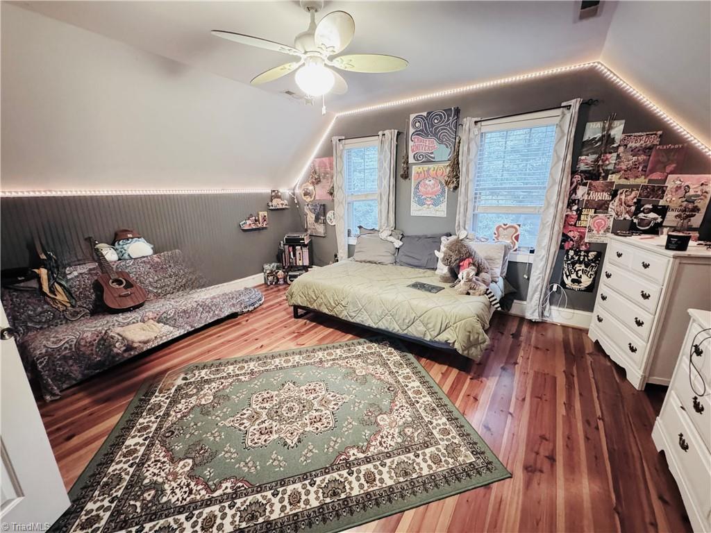 7422 Wilkes Yadkin Road