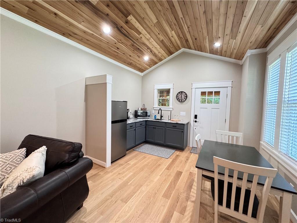 440 Old Railroad Grade Road