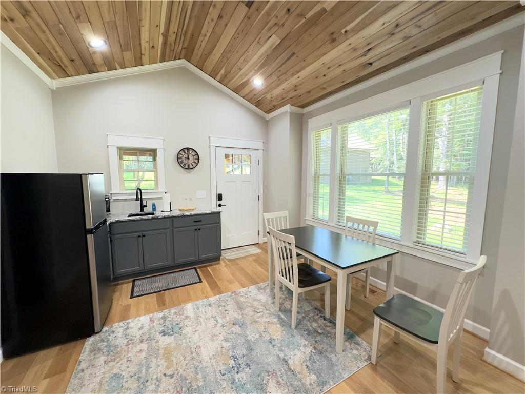 440 Old Railroad Grade Road