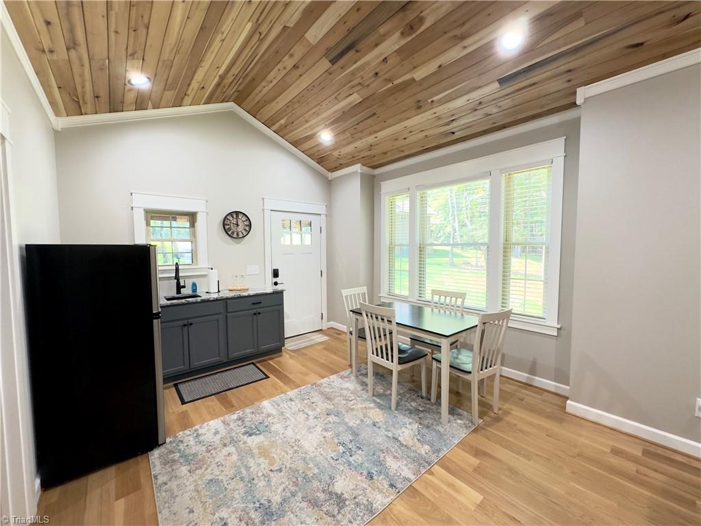 440 Old Railroad Grade Road