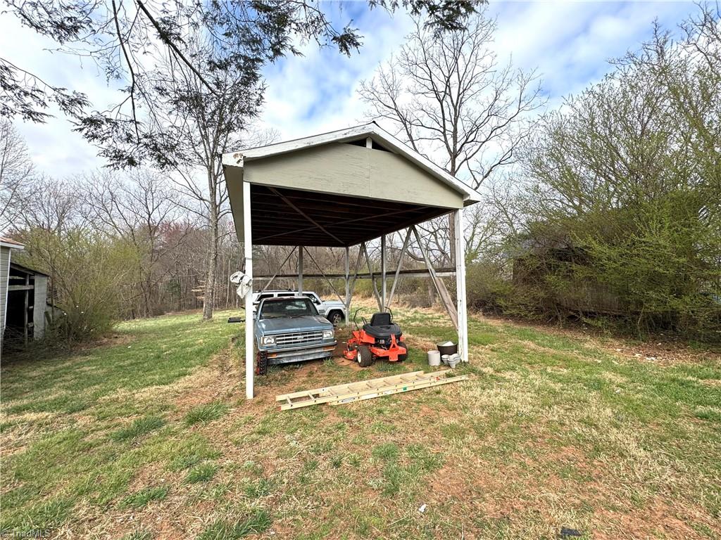 000 Johnson Ridge Road