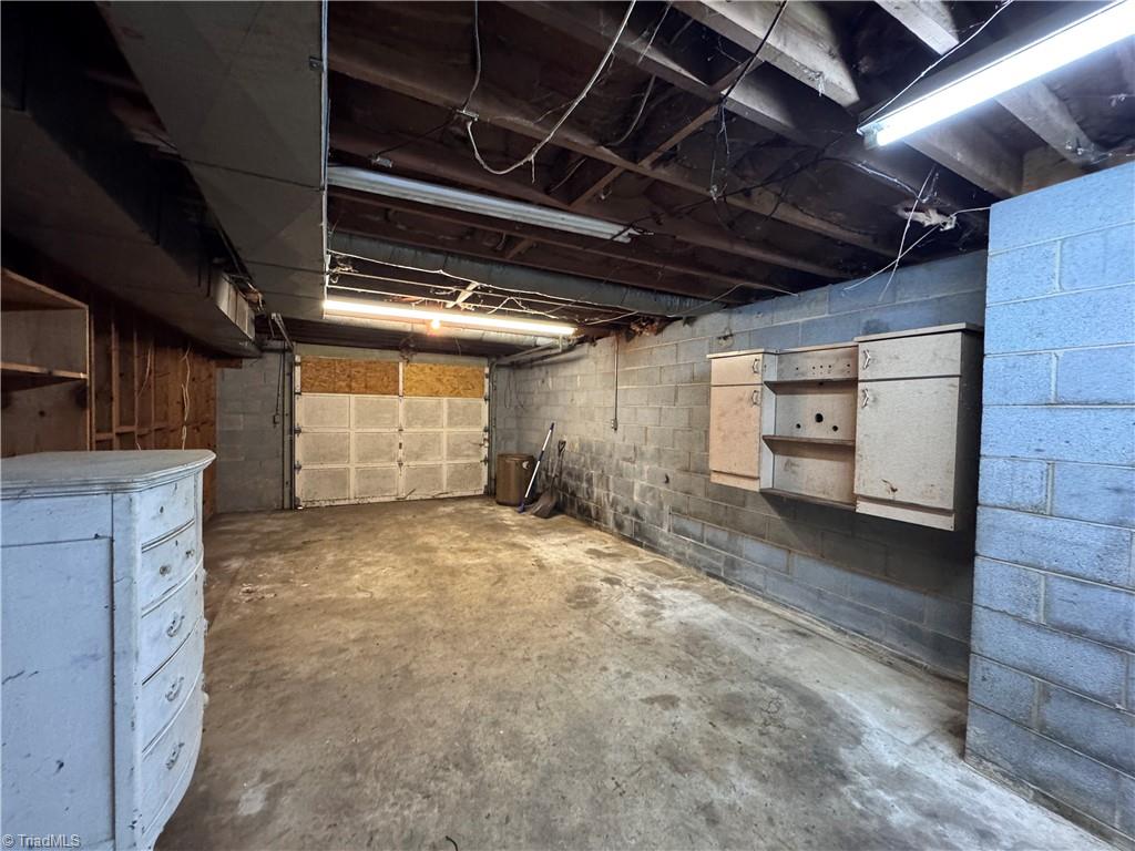 215 Cardinal Lane