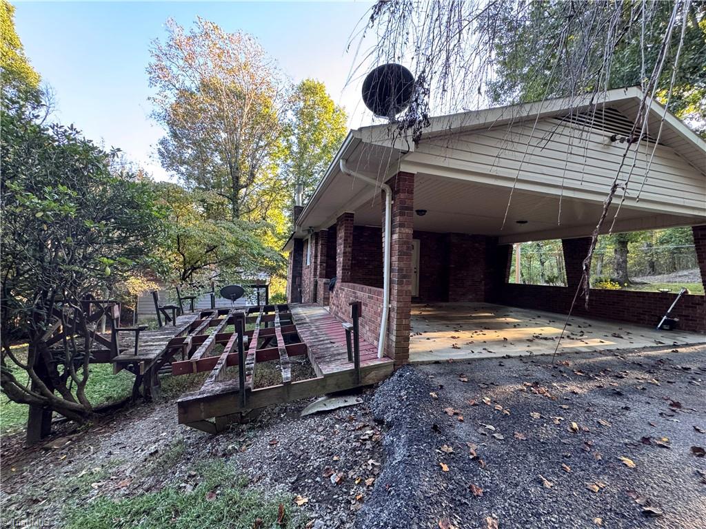 215 Cardinal Lane