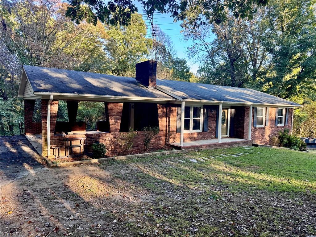 215 Cardinal Lane