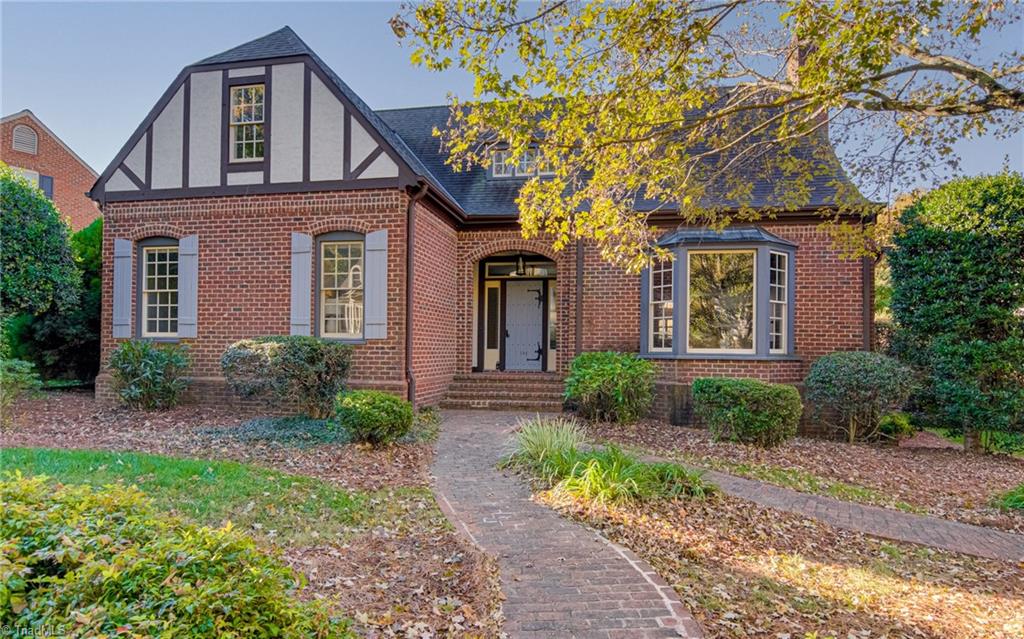 104 Westhaven Circle, Winston-Salem