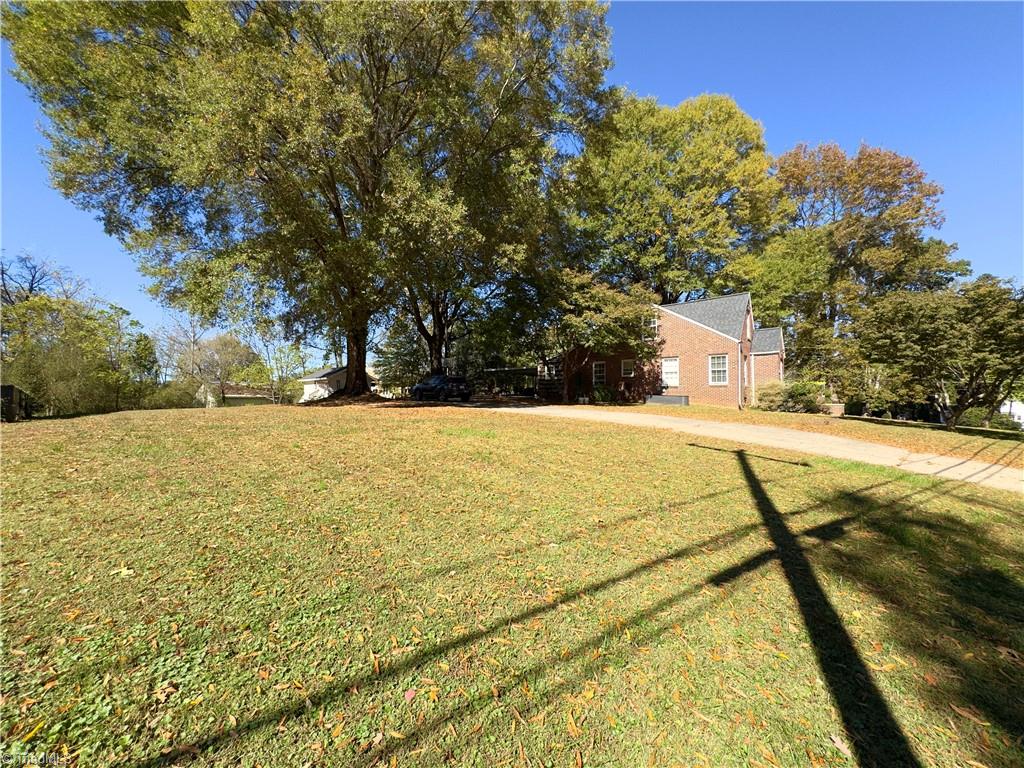 110 Harris Avenue, Elkin